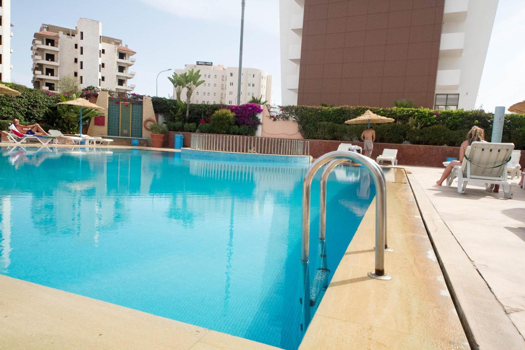 Appart'Hotel Intouriste Agadir Exterior foto